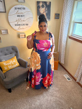 Load image into Gallery viewer, V&#39;s Brunch Dress
